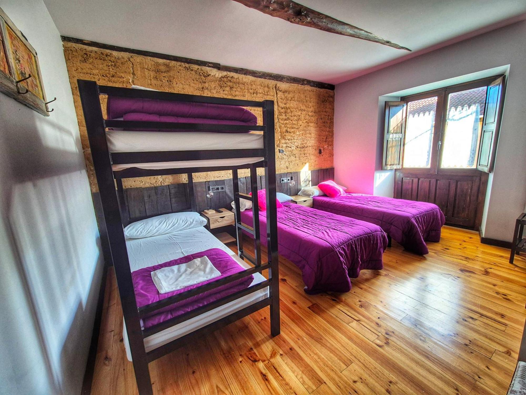 Albergue El Encanto Villares de Orbigo Esterno foto